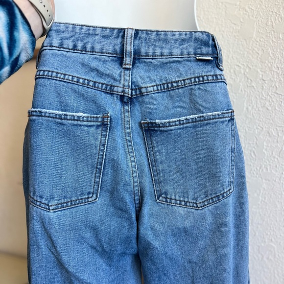 Billabong Salty Blonde Chill Out Jeans, size 24 - Picture 4 of 8